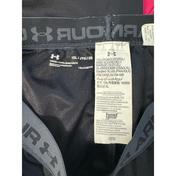 Under armour Loose Fit Heat Gear Short Youth XL Black - Picture 7 of 7
